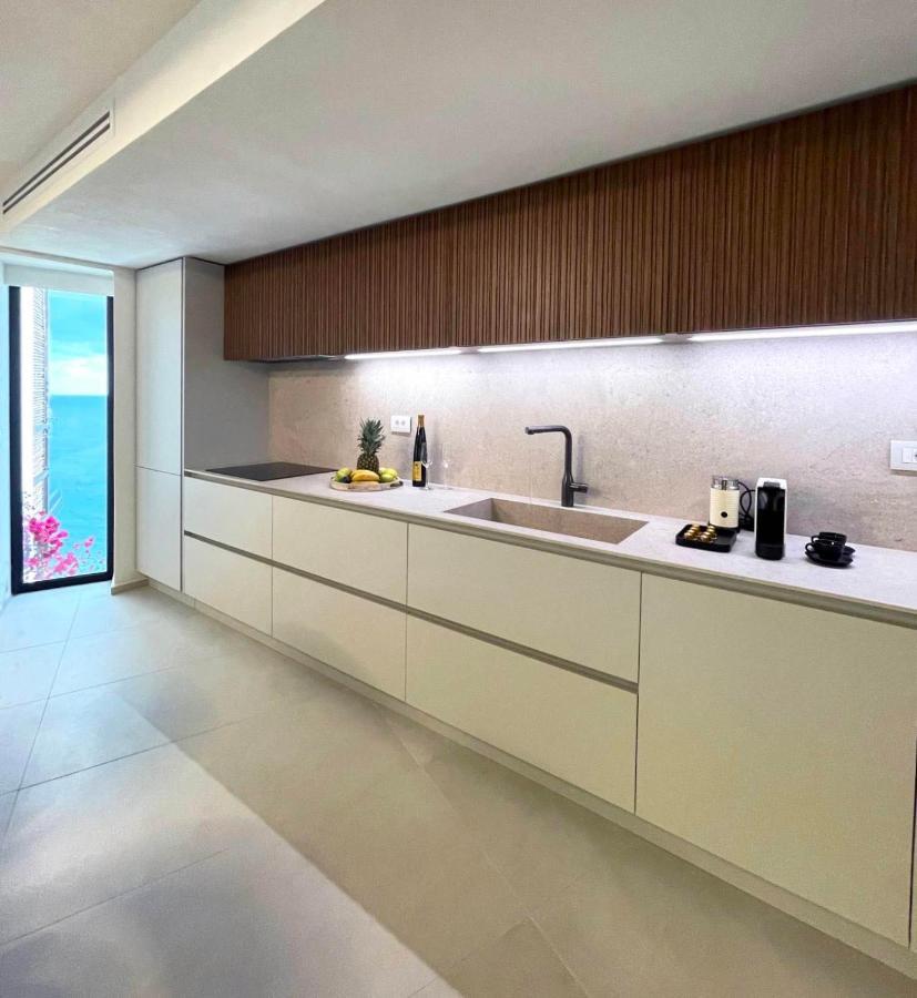 Mystique Luxury Suite Achlia エクステリア 写真