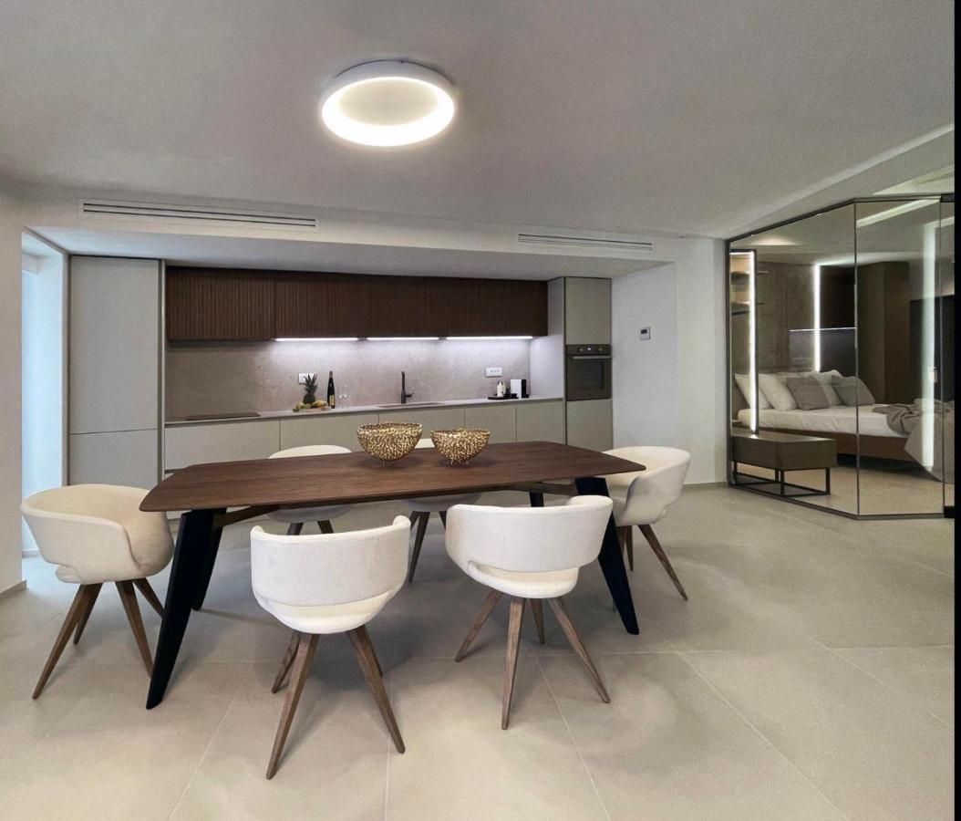 Mystique Luxury Suite Achlia エクステリア 写真