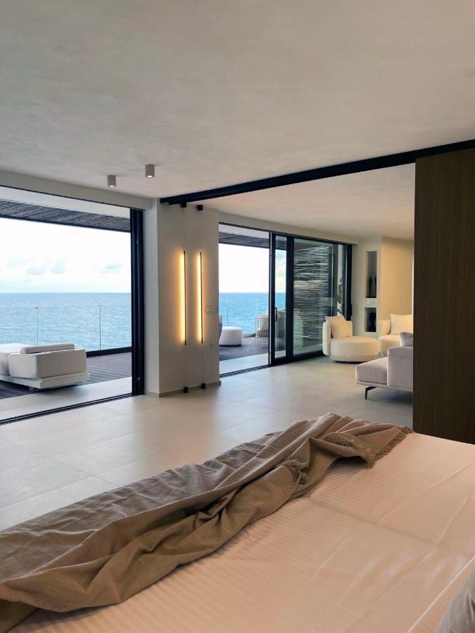 Mystique Luxury Suite Achlia エクステリア 写真