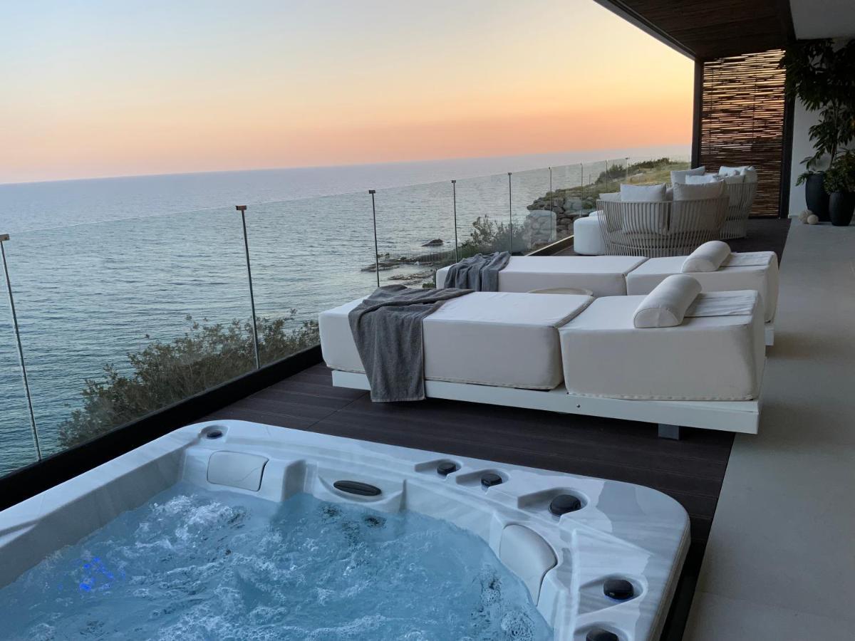 Mystique Luxury Suite Achlia エクステリア 写真