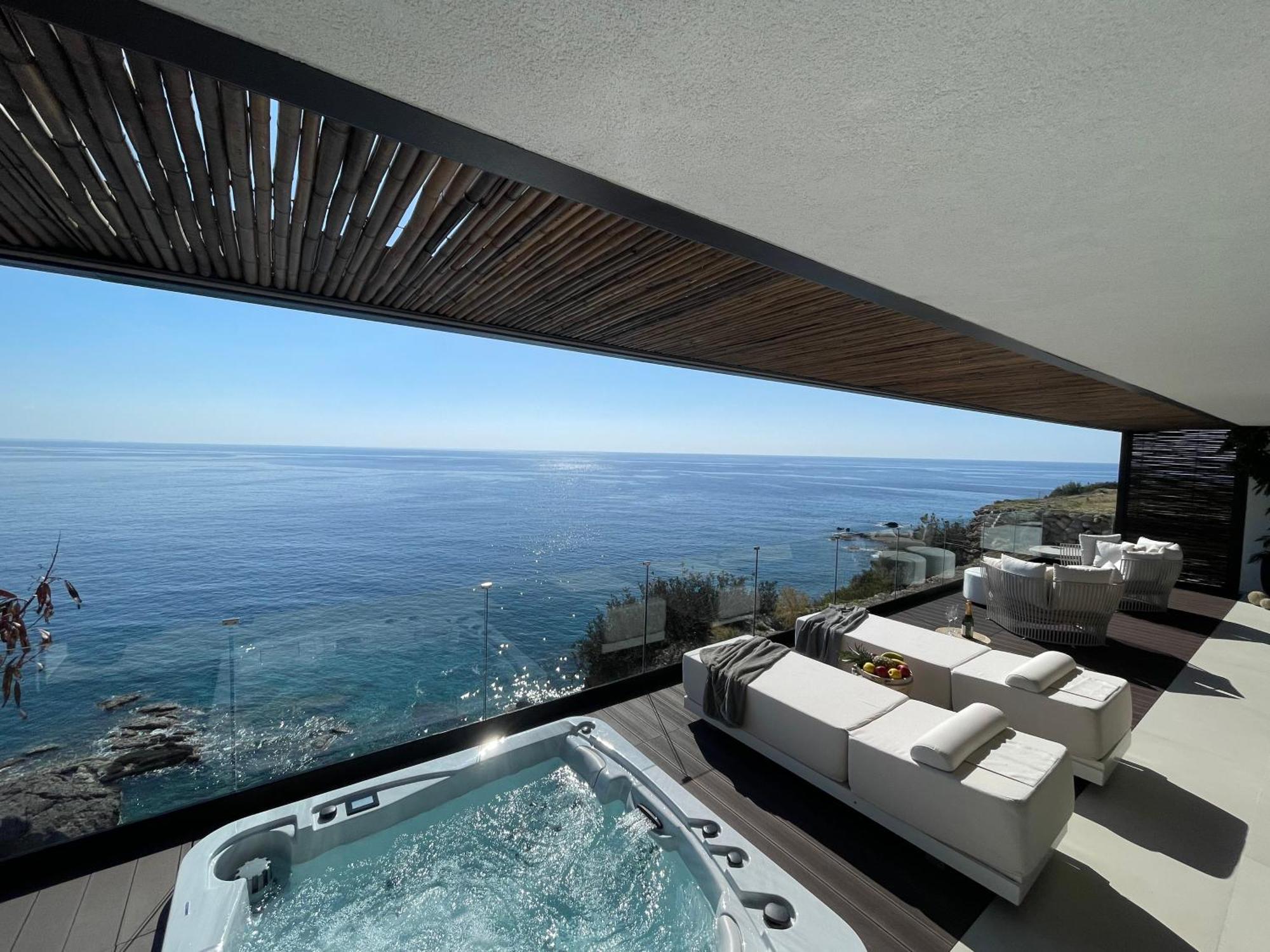 Mystique Luxury Suite Achlia エクステリア 写真