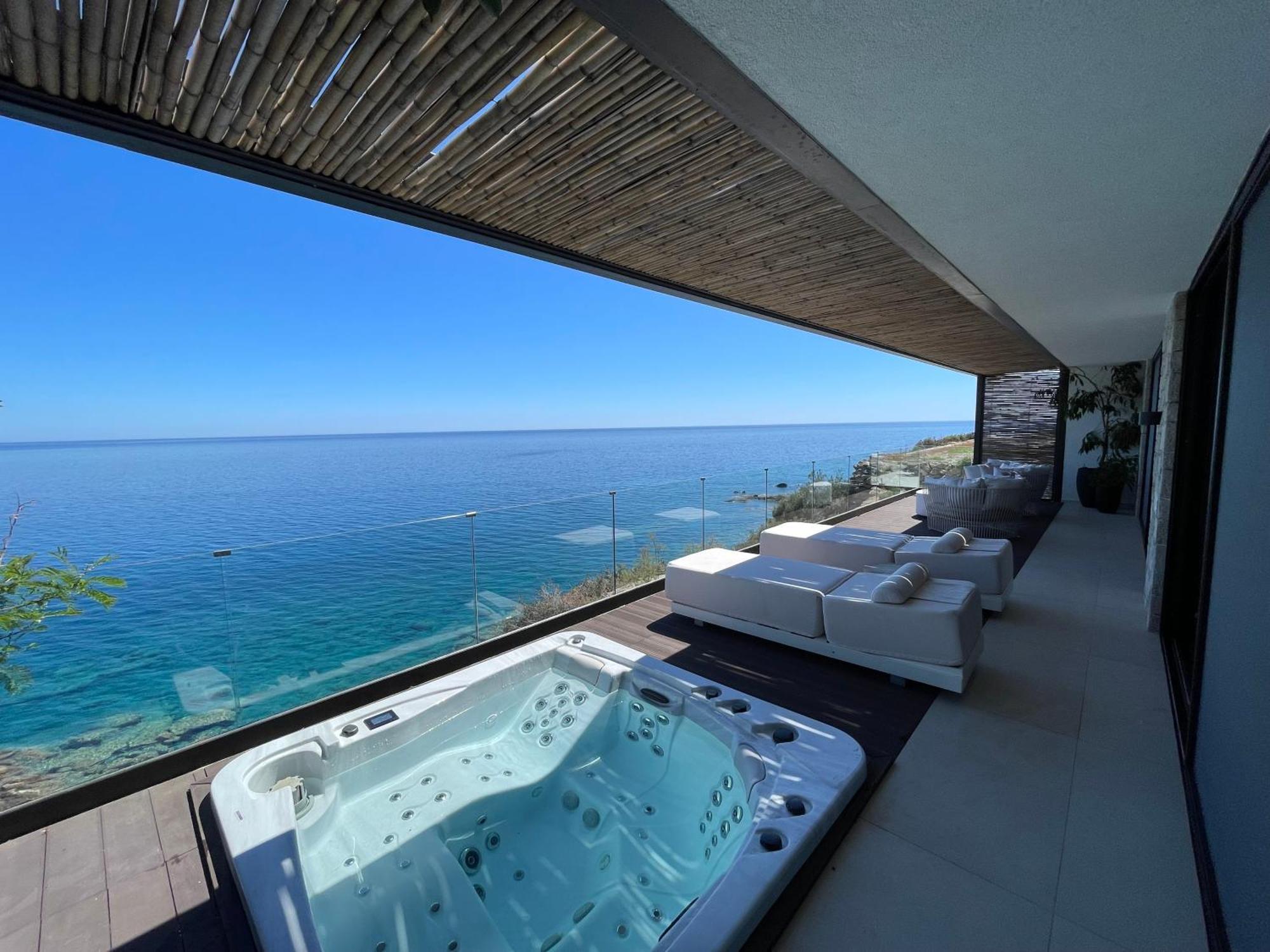 Mystique Luxury Suite Achlia エクステリア 写真