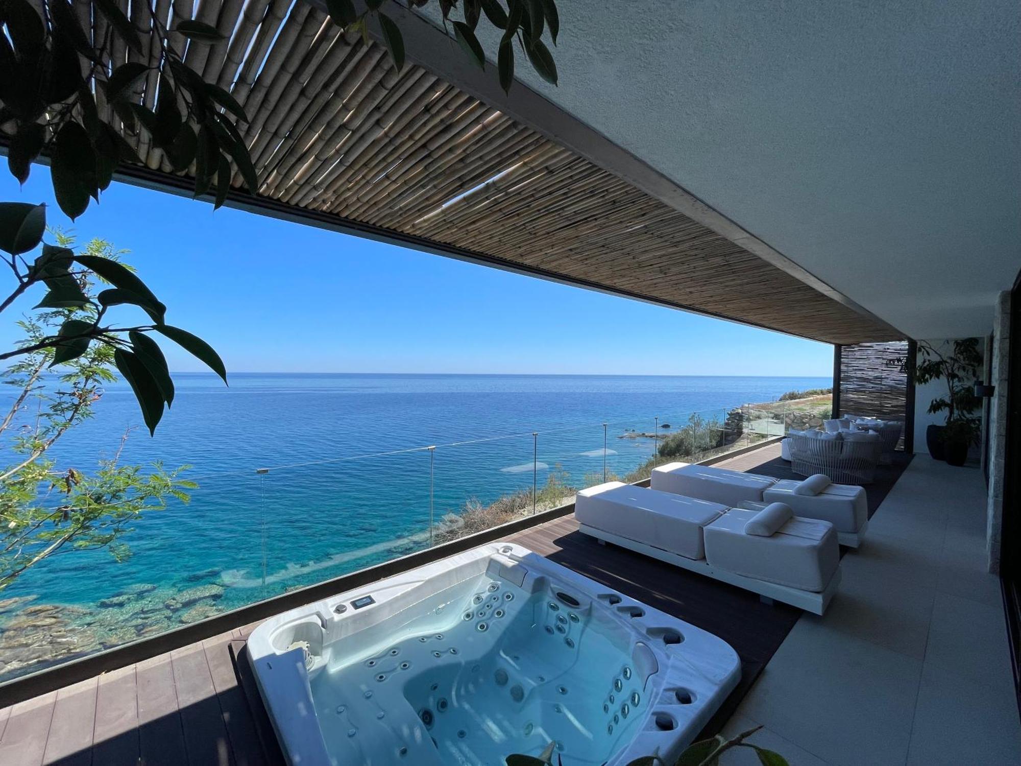 Mystique Luxury Suite Achlia エクステリア 写真